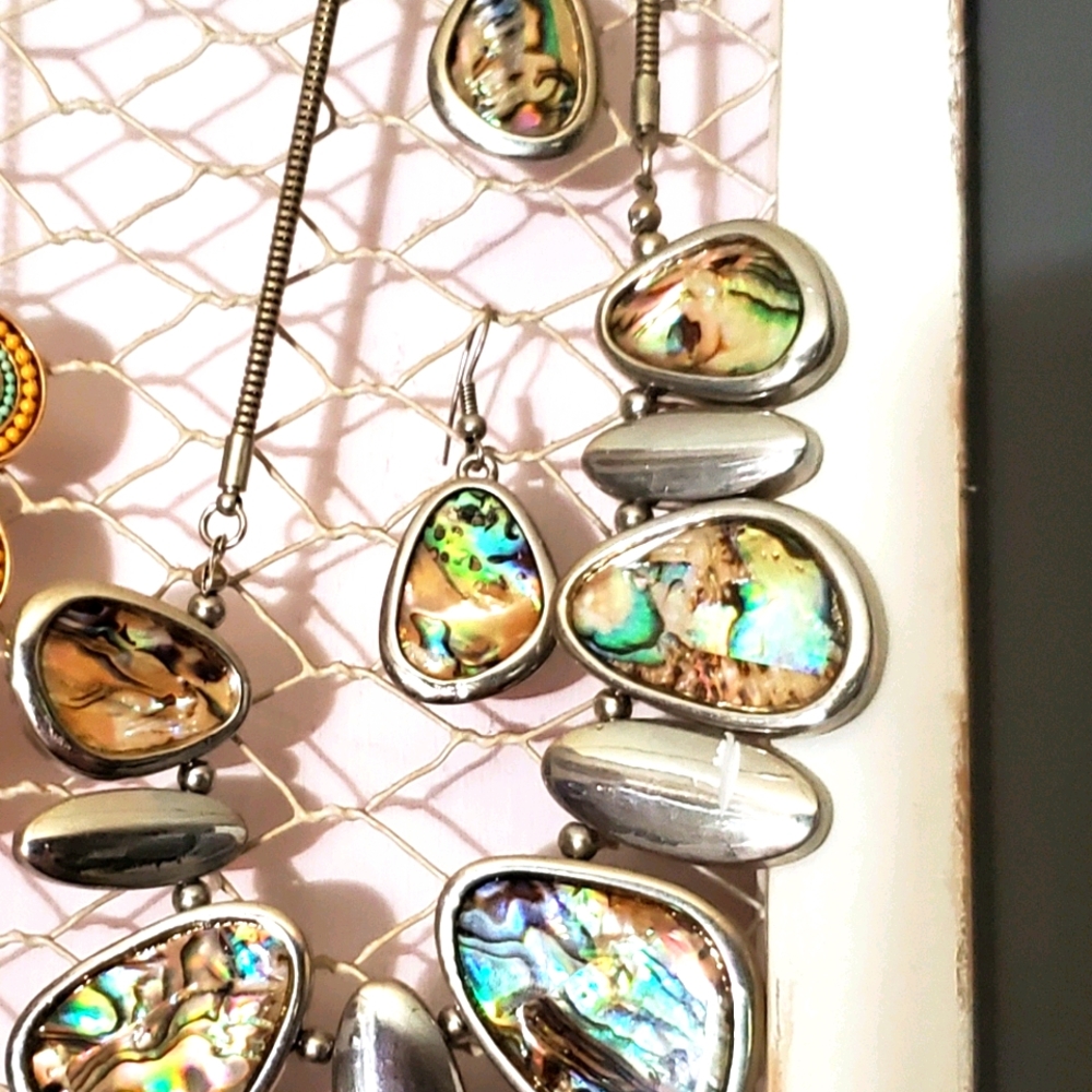 Necklace and earrings